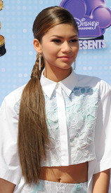 Zendaya__27_.jpg