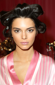 Kendall_Jenner_15.jpg