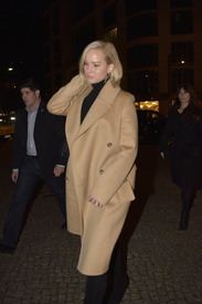 jlaw021115BZNimage13.jpg