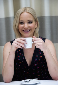 jlaw031115BZNimage41.jpg