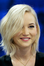 jlaw261115BZNimage23.jpg