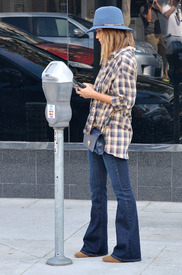 jessicaa151115BZNimage1.jpg