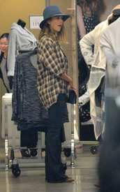jessicaa151115BZNimage20.jpg