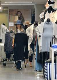 jessicaa151115BZNimage23.jpg