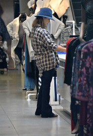 jessicaa151115BZNimage33.jpg