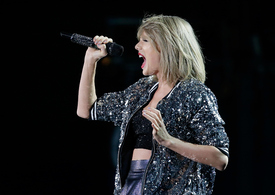 tswift271115BZNimage13.jpg