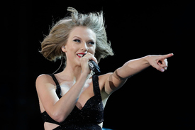 tswift271115BZNimage19.jpg