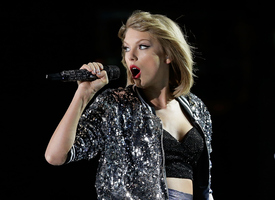 tswift271115BZNimage40.jpg