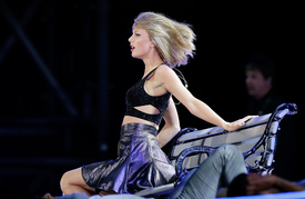 tswift271115BZNimage51.jpg