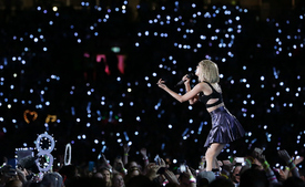 tswift271115BZNimage55.jpg