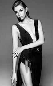 party-aurelia-5-xlarge.jpg