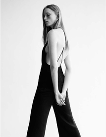 hm_capsule_collection-fall_2015-05-rianne_van_rompaey-by-daniel_jackson.jpg