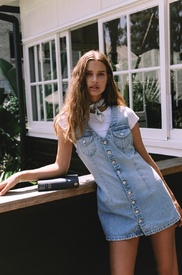 Tularosa-Holiday-2015-Lookbook06.jpg