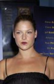 Ali_Larter_NF_2002_09_04_Premiere_igbygoesdown_001.jpg