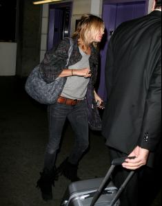34339_Sienna_Celebrity_City_5_122_41lo.jpg