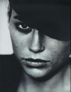 carre_20_20by_20pl.jpg