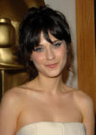 th_Celebutopia-Zooey_Deschanel-The_34th_Annual_Student_Academy_Awards_Ceremony_in_Beverly_Hills-09.jpg