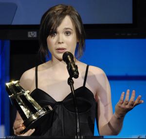 60961_Celebutopia_Ellen_Page_accepts_the_award_for_Breakthrough_Actress_01_122_484lo.jpg