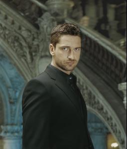 Gerard_Butler___Jean_Francois_Robert_Photoshoot2004_LJ__hireshunks3.jpg