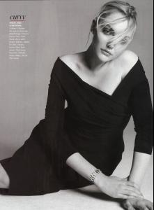 sophie_vogue_US_april_02_bystevenmeisel.jpg