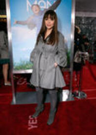th_2htptmxloualyssamilanoyesmanpremiereinladec177.jpg