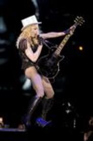 th_Celebutopia-Madonna_performs_during_her_Sticky_and_Sweet_in_Mexico_City-05.JPG