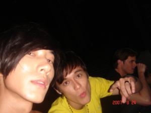 post-3083-1229794039_thumb.jpg