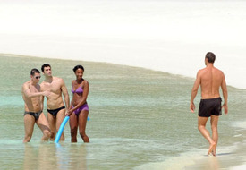 Naomi_Campbell_Maldives_11.jpg