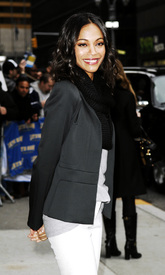 celebrity-paradise.com-The_Elder-Zoe_Saldana_2009-12-14_-_Visit_Late_Show_With_David_Letterman_491.jpg