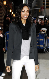 celebrity-paradise.com-The_Elder-Zoe_Saldana_2009-12-14_-_Visit_Late_Show_With_David_Letterman_855.jpg