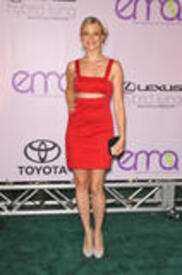 th_celebrity-paradise.com-The_Elder-Amy_Smart_2009-10-25_-_20th_anniversary_EMA_698.jpg