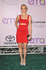 th_celebrity-paradise.com-The_Elder-Amy_Smart_2009-10-25_-_20th_anniversary_EMA_886.jpg