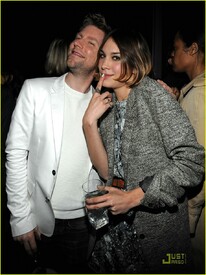 alexa-chung-show-01.jpg