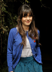 ZooeyDeschanel_benefit_for_The_Humane_Socitey_01.jpg