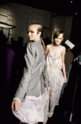 th_4fb98f59562125.gif