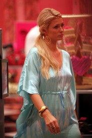 Paris-Hilton-35.jpg