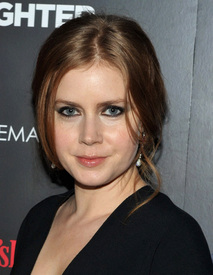 AmyAdams_CinemaSocietyMensHealthscreeningofTheFighter_NYCsSVATheater_101210_tcc_015.jpg