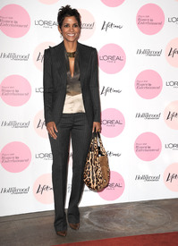 HalleBerryHelenMirrenPower100WomeninEntertainmentBreakfastinBeverlyHills_December7201011.jpg