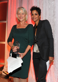 HalleBerryHelenMirrenPower100WomeninEntertainmentBreakfastinBeverlyHills_December7201034.jpg