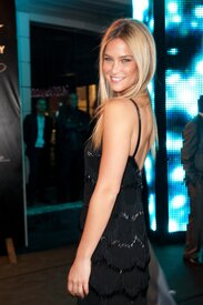 bar_refaeli_03.jpg