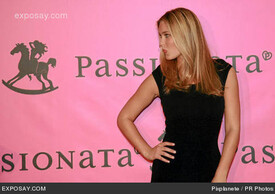 bar-refaeli-2010-passionata-collection-bar-_XJ5g_F.jpg