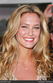 bar-refaeli-64th-cannes-film-festival-roberto-0g.jpg