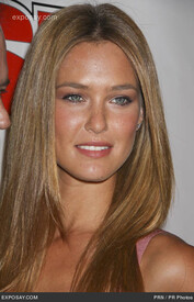 bar-refaeli-2009-sports-illustrated-swimsuit-8_Rf.jpg