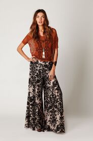 FreePeople_Dec_2011_New_Arrivals_7.jpg