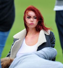 AmyChilds_VoguePSCandids26thJune201111.jpg