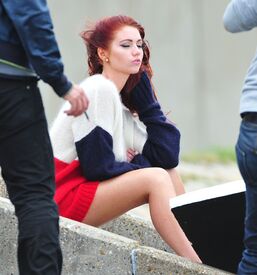 AmyChilds_VoguePSCandids26thJune201112.jpg