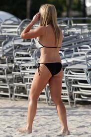 smnxs-jill-martin-bikini-1201-30.jpg