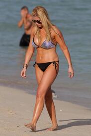 smnxs-jill-martin-bikini-1201-17.jpg