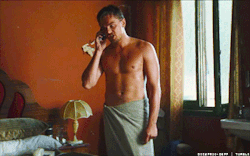 tumblr_lsay3w0ncO1r1xgmto13_r1_250.gif