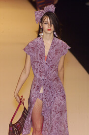 AnnaSuiSpring2001MG1tCNWCrafl.jpg